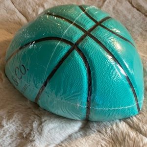Full Size T & Co-like basketball. Blue. Not authenticated.
